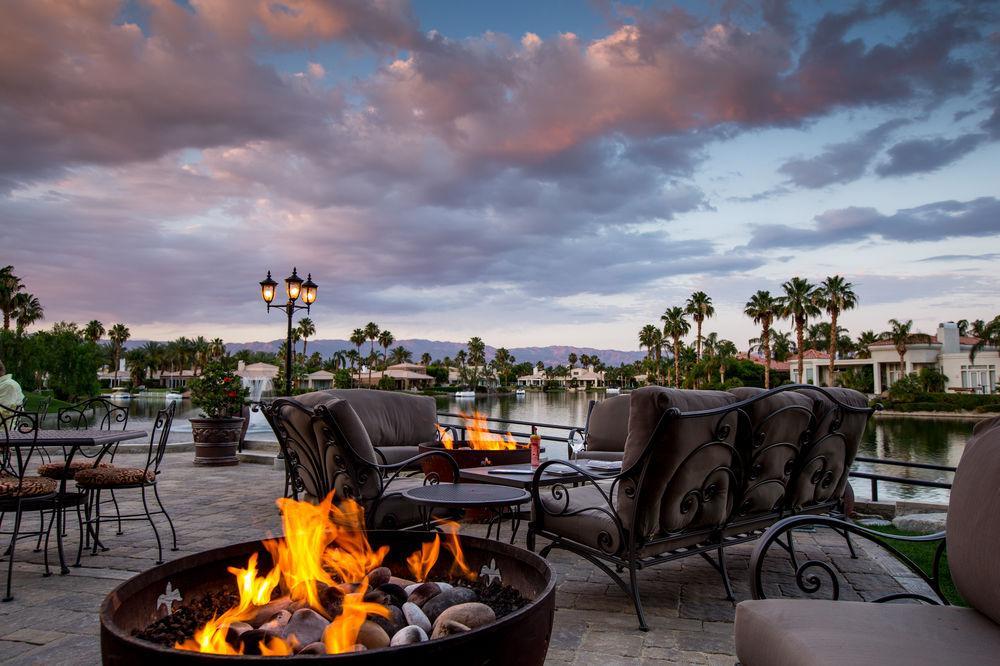 The Chateau At Lake La Quinta Luaran gambar