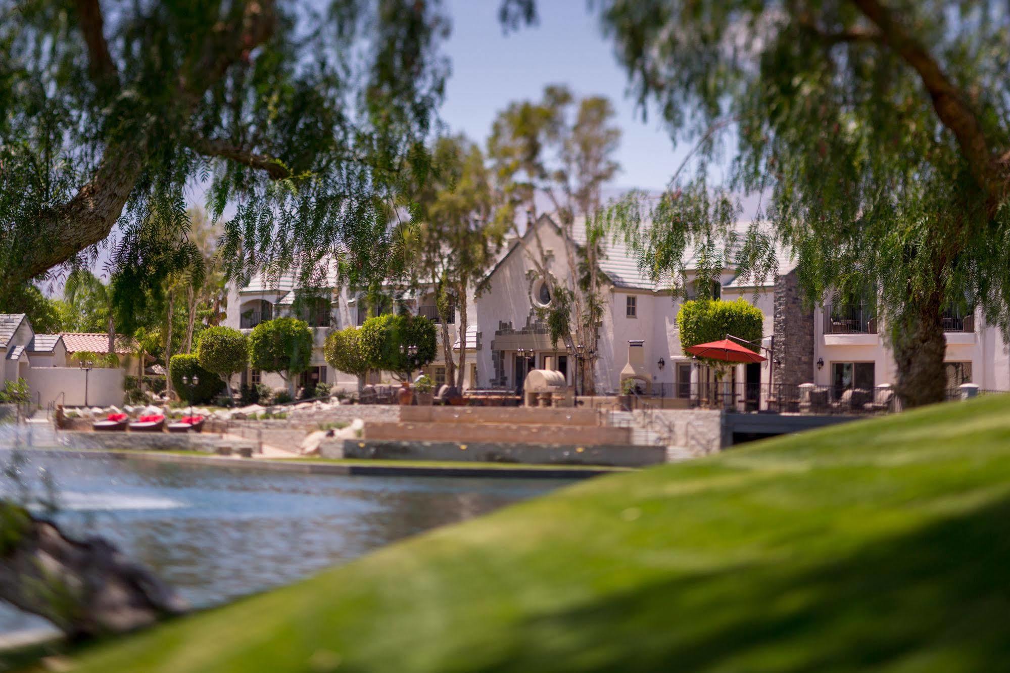 The Chateau At Lake La Quinta Luaran gambar